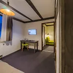 Crepdechine Hotell