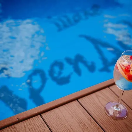 Crepdechine 2* Boekovel