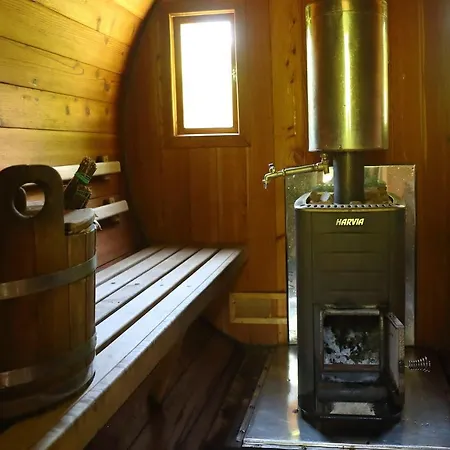 Crepdechine 2* Boekovel