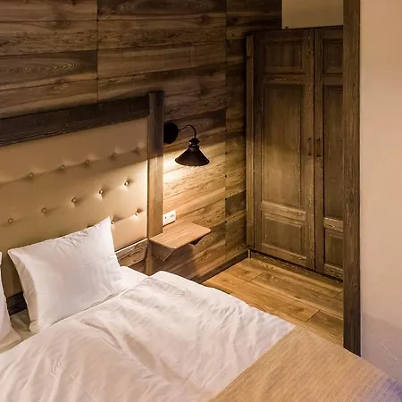 Otel Crepdechine Bukovel