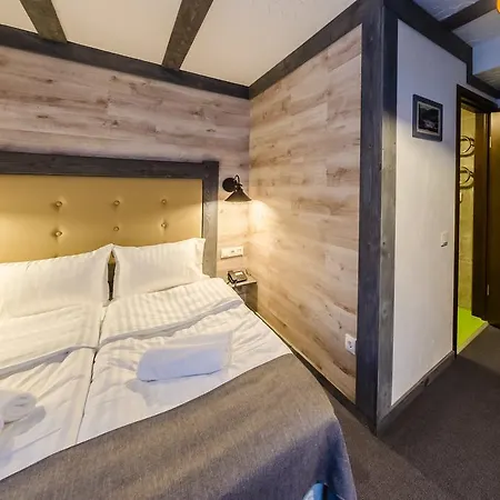 Hotel Crepdechine 2*