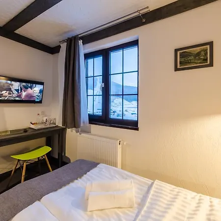 Crepdechine Otel