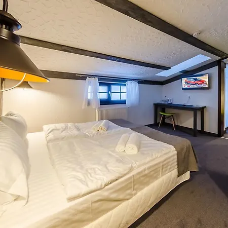 Crepdechine Hotel 2*