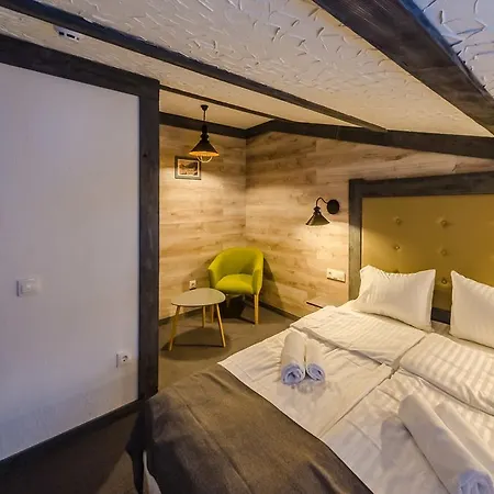 Hotel Crepdechine Boekovel