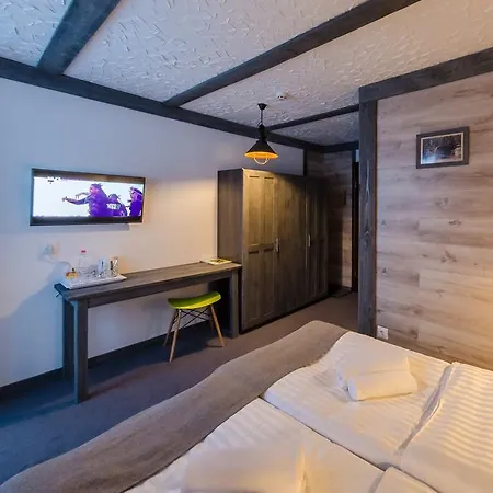 Hotel Crepdechine 2*