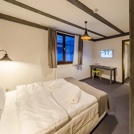 Hotel Crepdechine 2*