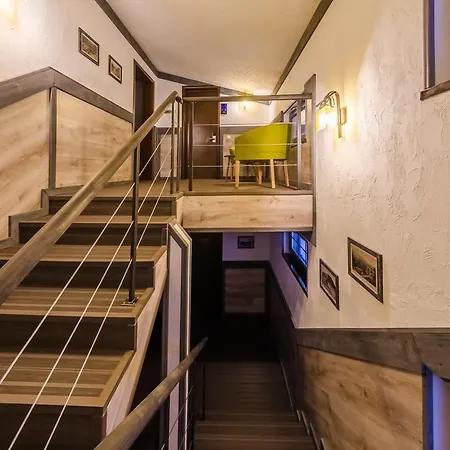 Crepdechine Otel