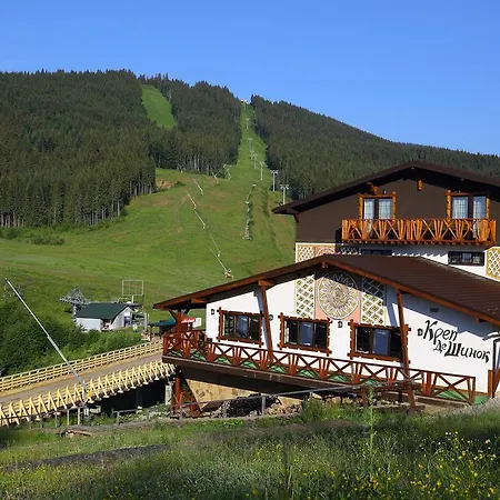 Crepdechine Hotel