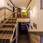 Crepdechine Hotel